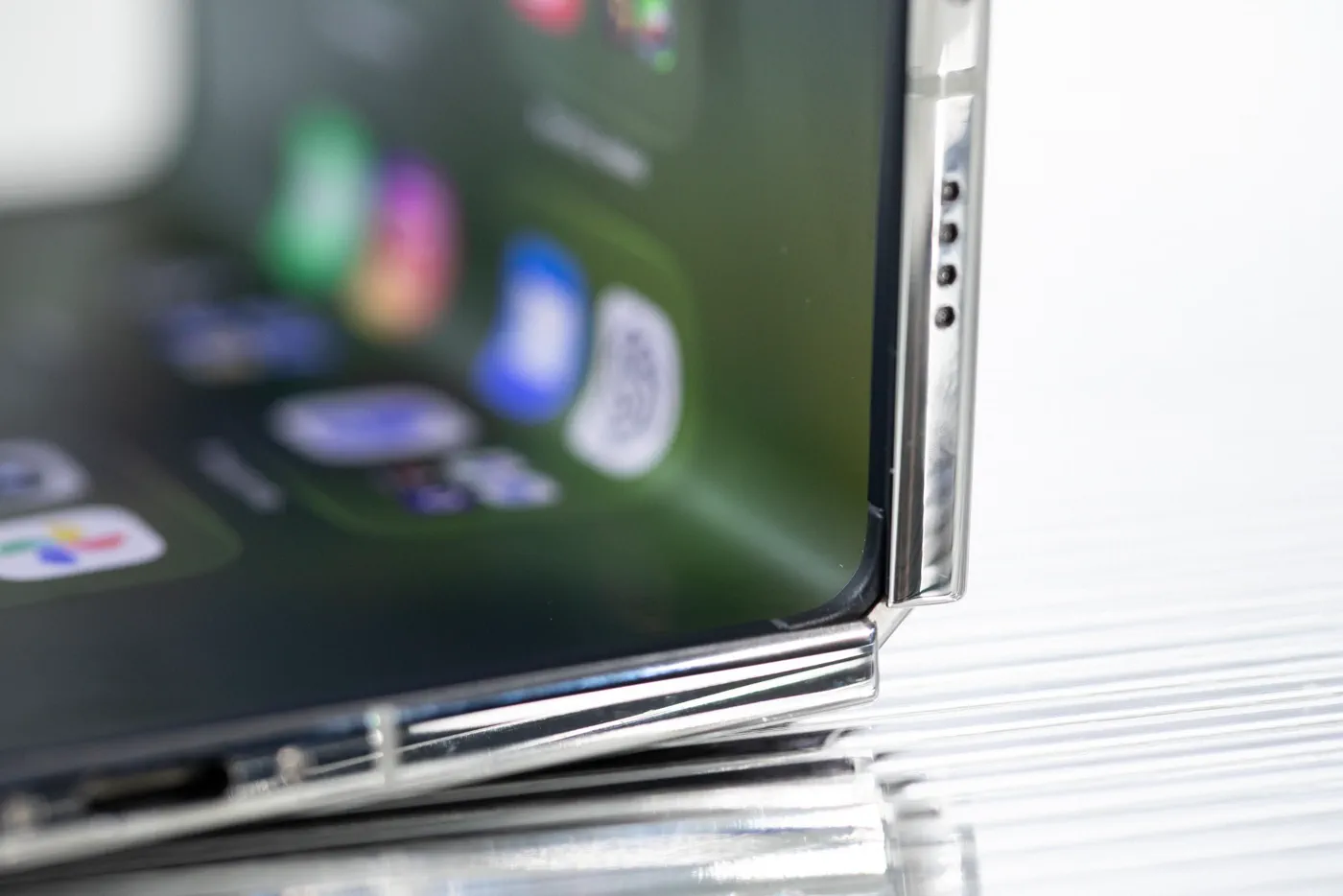 Apple Warns of 'Limited' In-Store iPhone Duo Stock for Launch Day